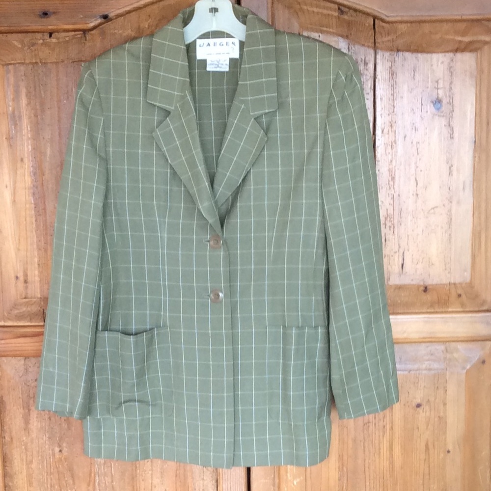 Women’s green blazer